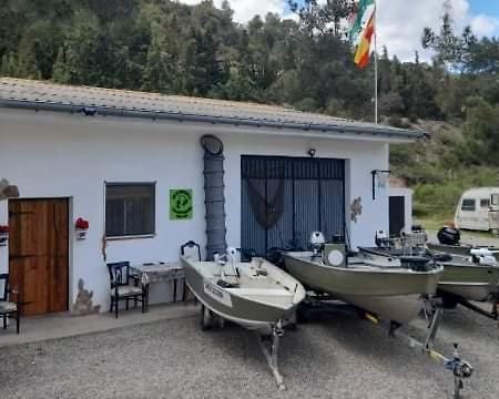 R U Ready Fishing, River Ebro Mequinenza Ngoại thất bức ảnh